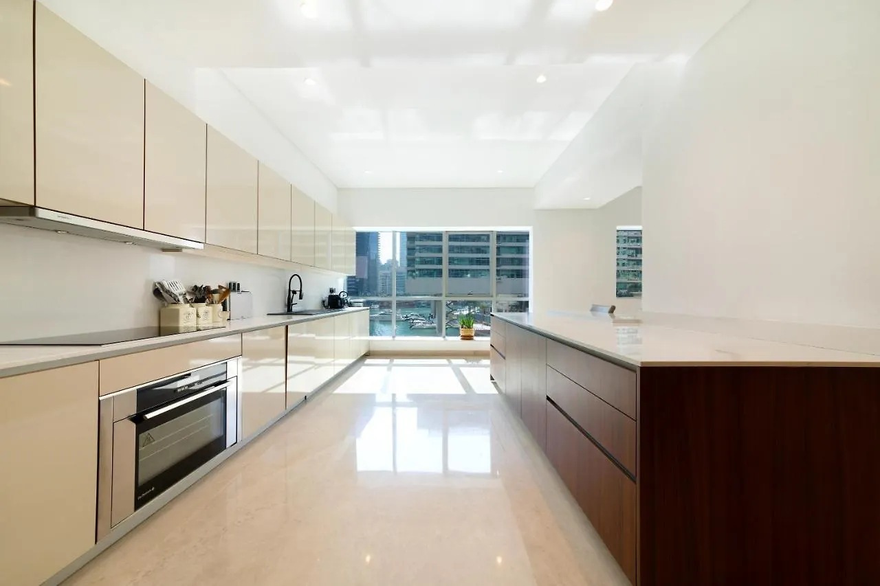 Maison Privee - Stunning 3-Floor Villa With Kids Room & Rooftop Terrace Over Dubai Marina