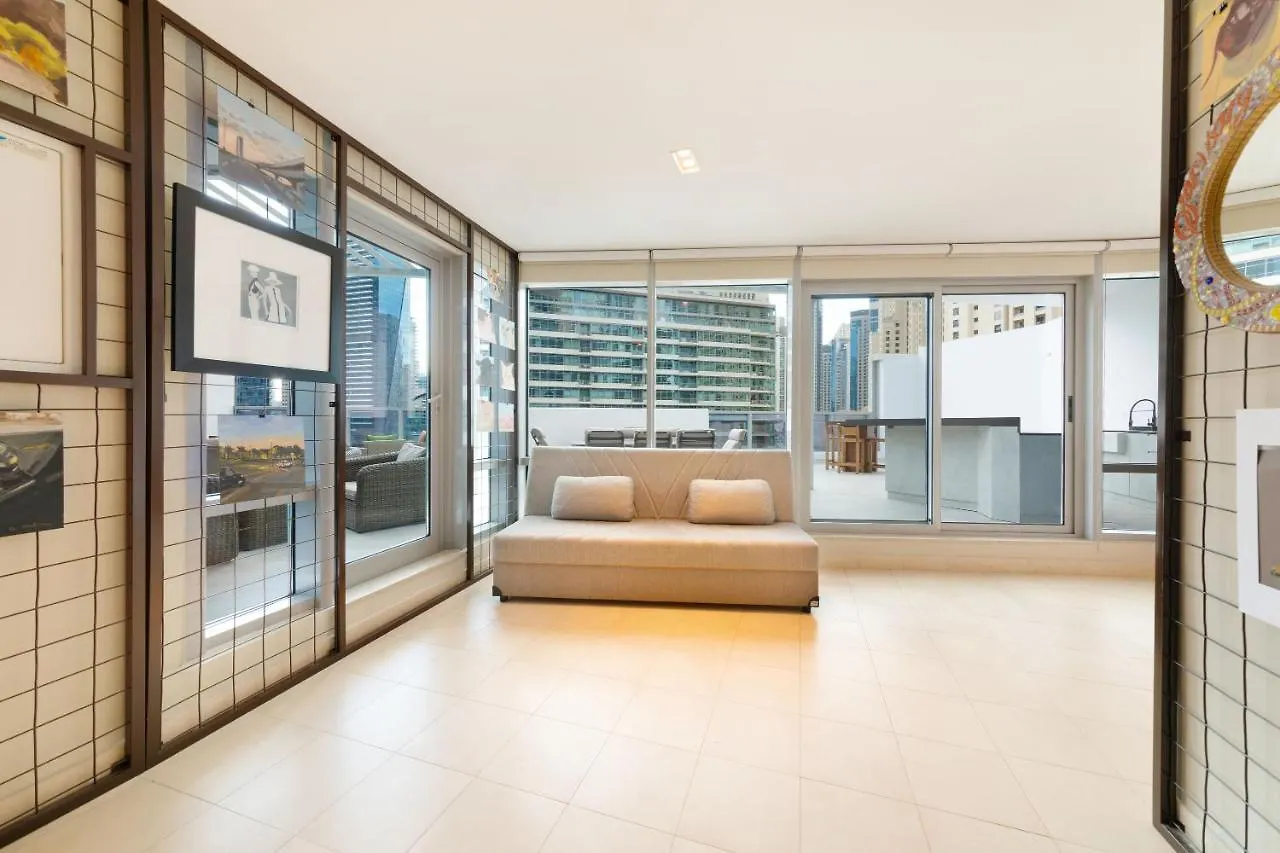 Maison Privee - Stunning 3-Floor Villa With Kids Room & Rooftop Terrace Over Dubai Marina 0*,  איחוד האמירויות הערביות