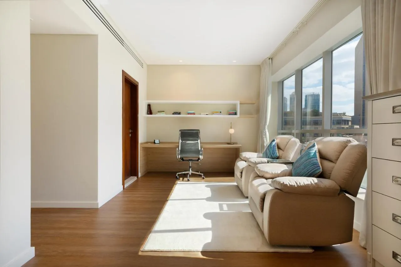 Maison Privee - Stunning 3-Floor Villa With Kids Room & Rooftop Terrace Over Dubai Marina 0*,  איחוד האמירויות הערביות